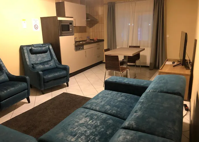 Appart-hotel Gwendy 3*