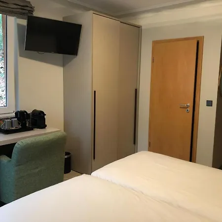Appart-hotel Gwendy 3*