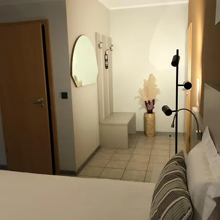 Appart-hotel Gwendy 3*