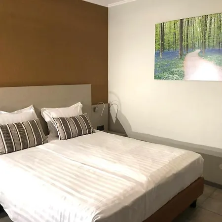 Appart-hotel Gwendy 3* Bour