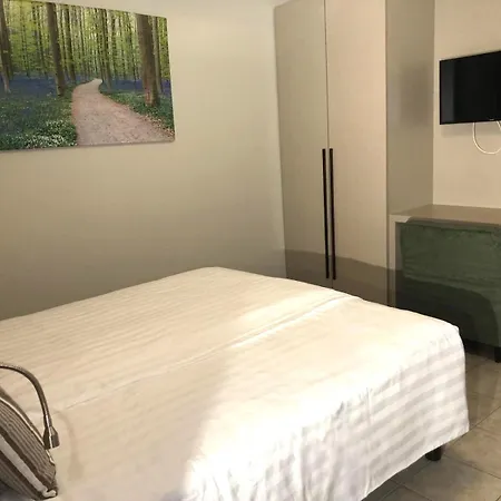 Appart-hotel Gwendy מלון דירות 3*