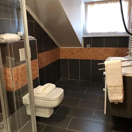 Appart-hotel Gwendy 3*
