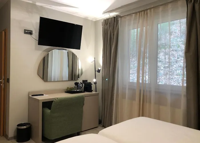 Appart-hotel Gwendy 3* Bour