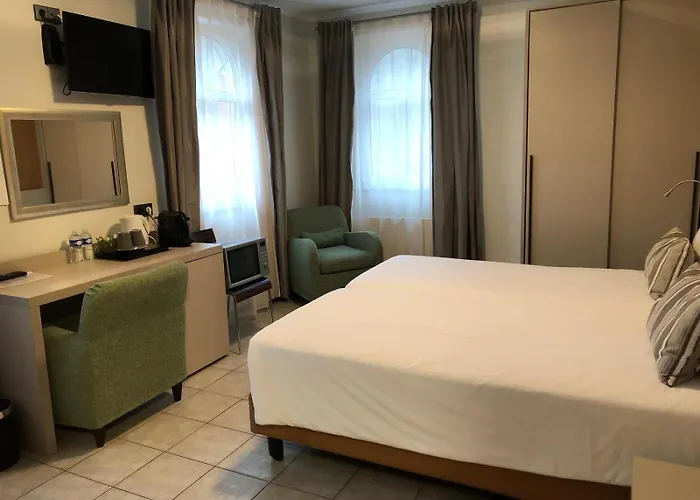 Appart-hotel Gwendy 3*