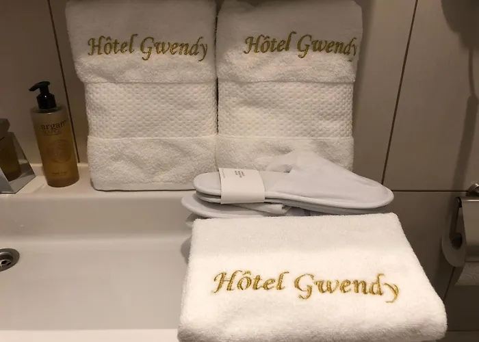 شقة فندقية Appart-hotel Gwendy 3*