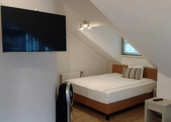 Appart-hotel Gwendy 3*