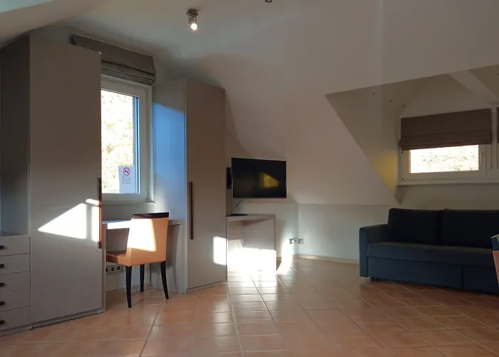 Appart-hotel Gwendy 3* Bour